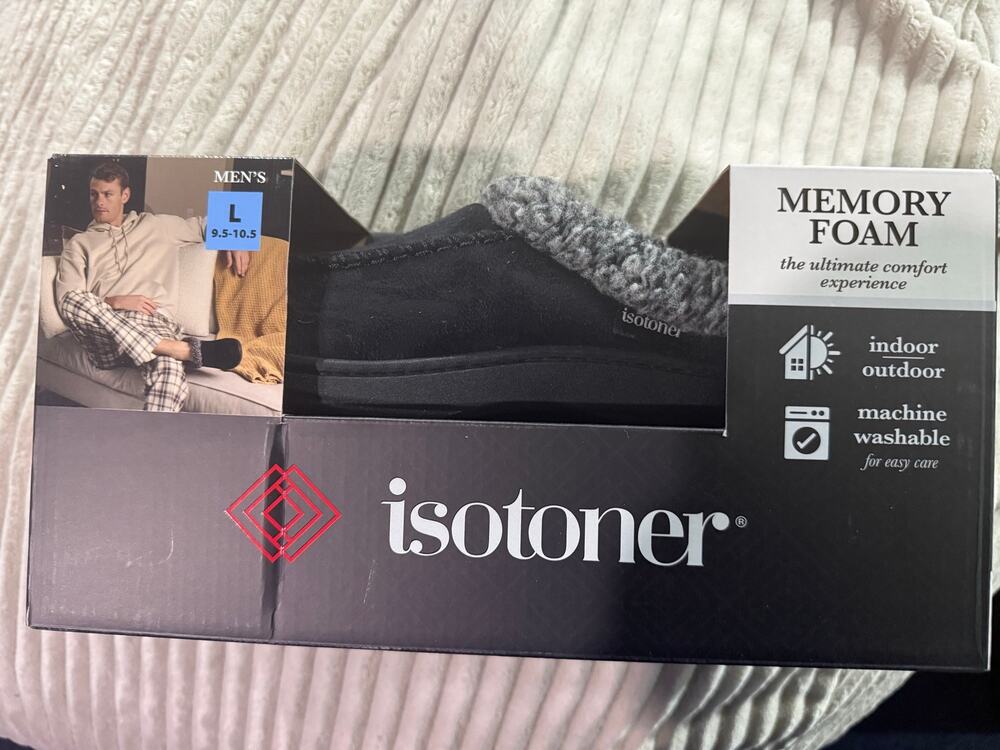 Isotoner Men’s Memory Foam Slippers Black Size L 9.5-10.5New In Box Plush